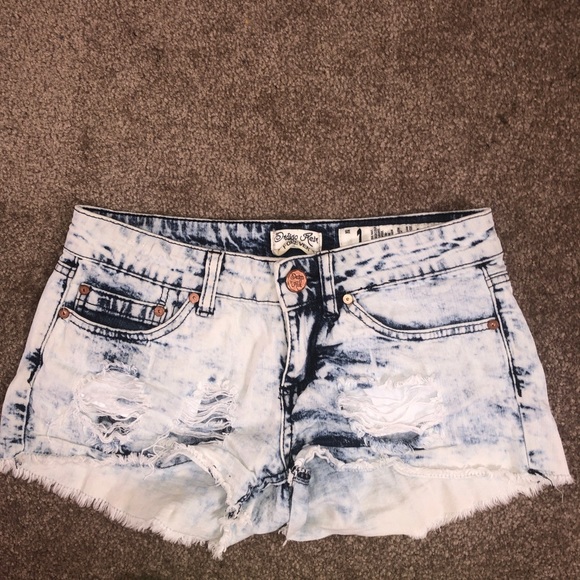 Custom Short Set by Various Brands - Picture 5 of 12